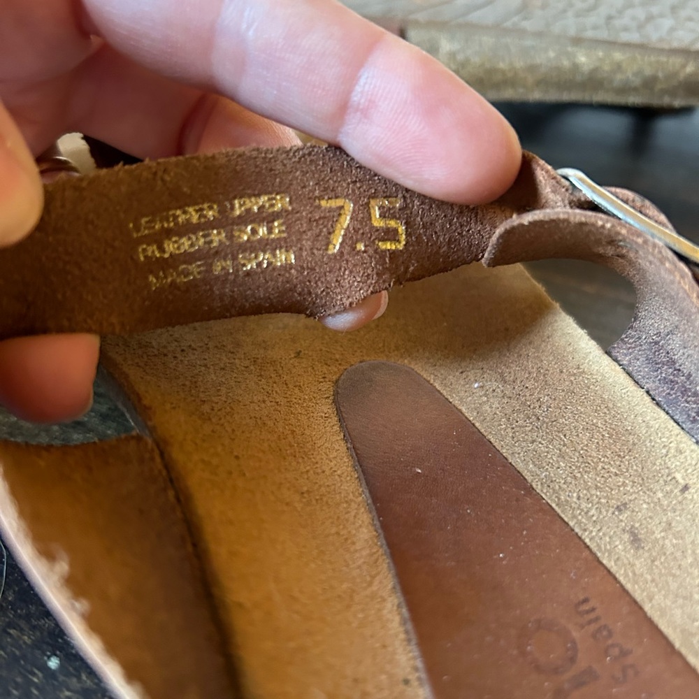 Yokono leather sandal sz 7.5 - Picture 6 of 11